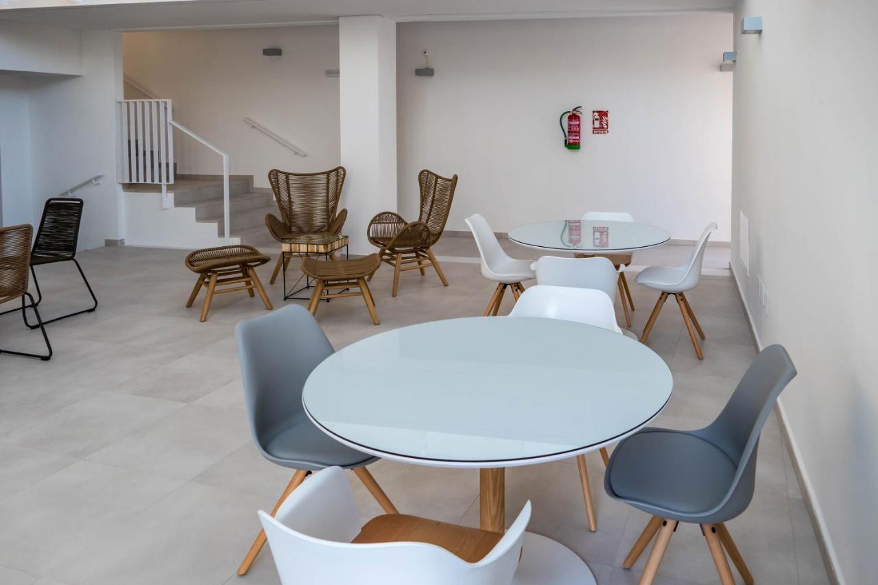 Carihuela Suites Торемолинос Екстериор снимка