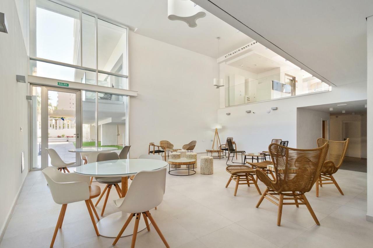 Carihuela Suites Торемолинос Екстериор снимка